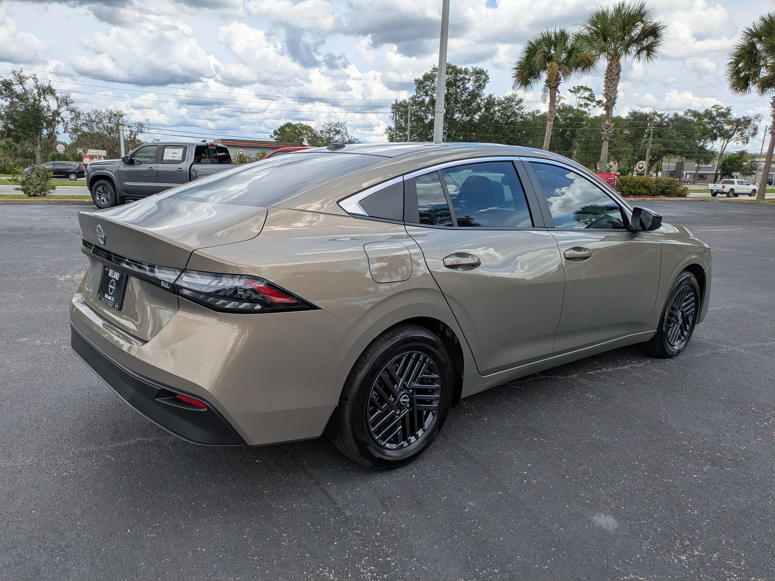 New 2027 Nissan Sentra SV FWD image 4