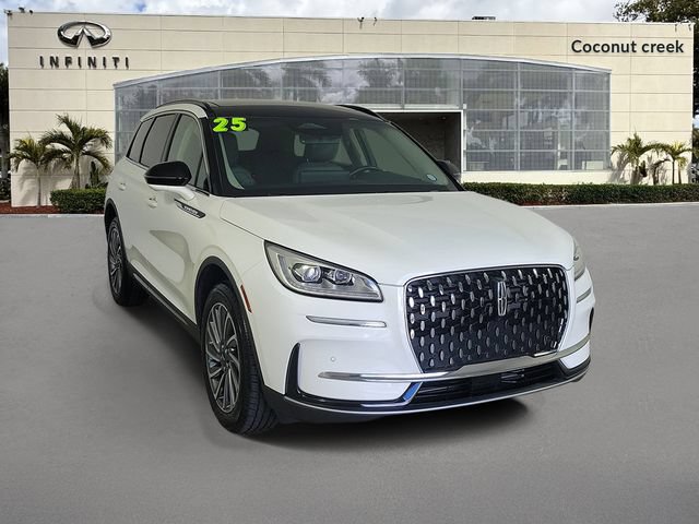 Used 2025 Lincoln Corsair Reserve FWD image 1