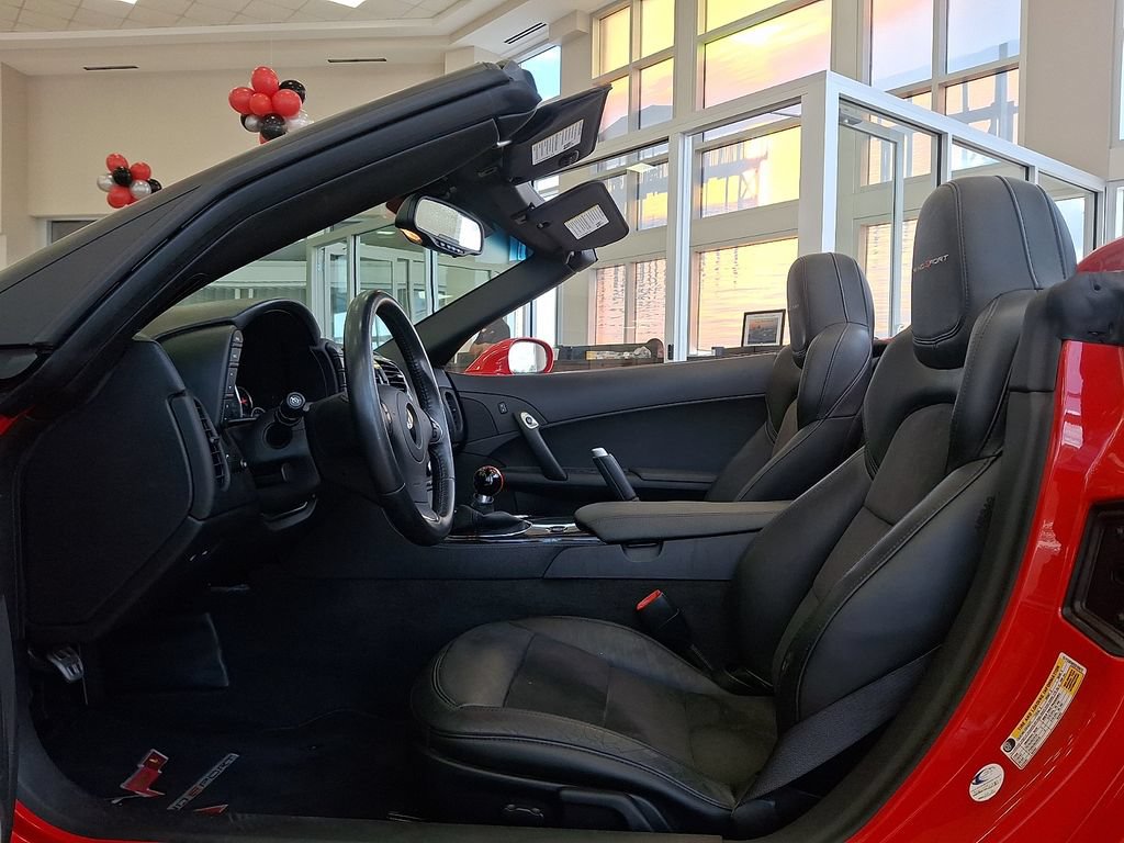 Used 2012 Chevrolet Corvette Grand Sport w/ 3LT Preferred Equipment Group RWD image 12
