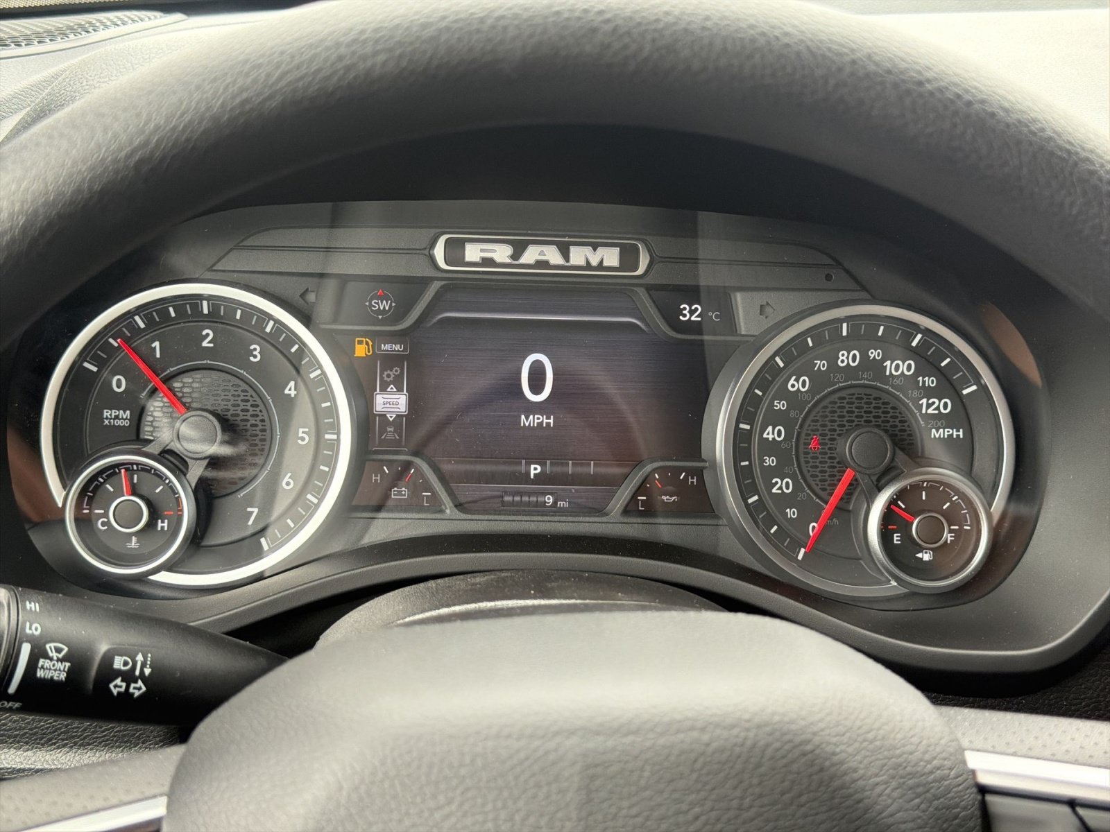 New 2026 RAM 1500 Express AWD/4WD image 17
