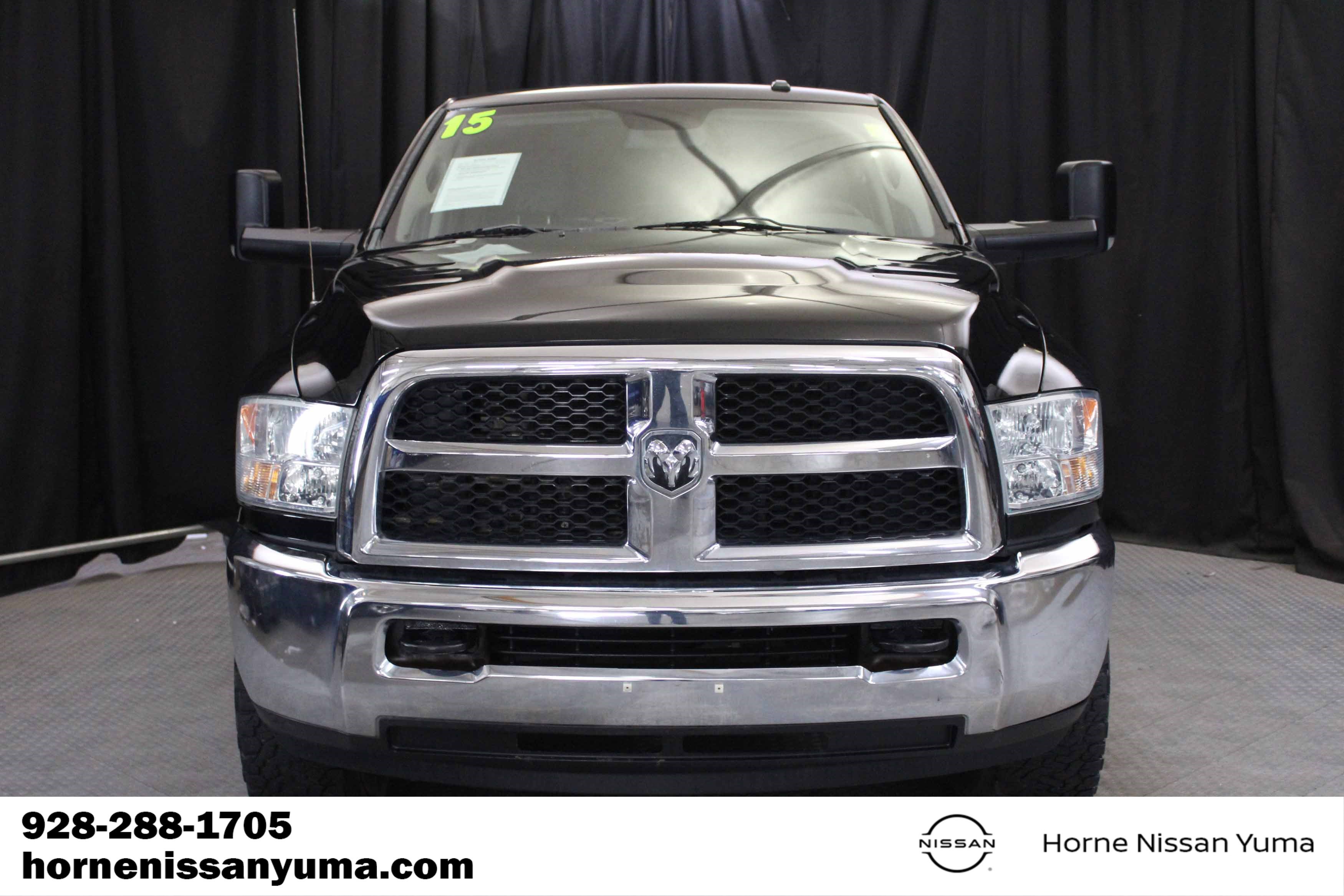 Used 2015 RAM 2500 Tradesman w/ Chrome Appearance Group AWD/4WD image 2