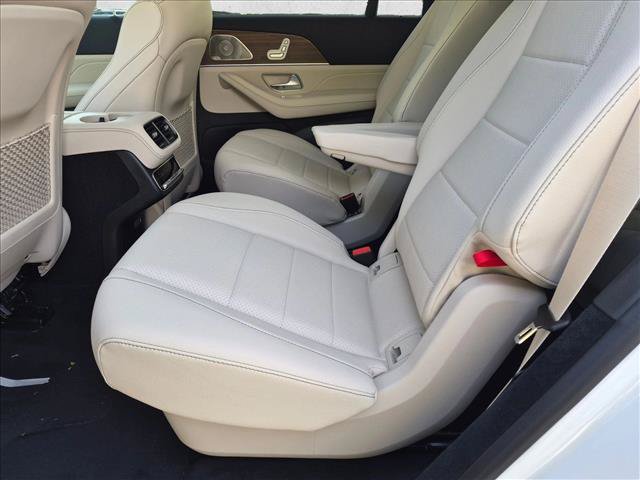 New 2026 Mercedes-Benz GLS 450 4MATIC image 14