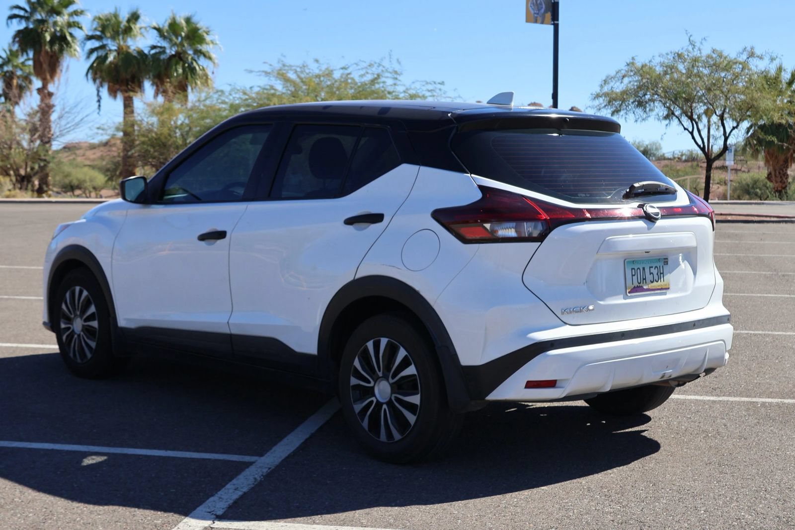 Used 2022 Nissan Kicks S FWD image 4