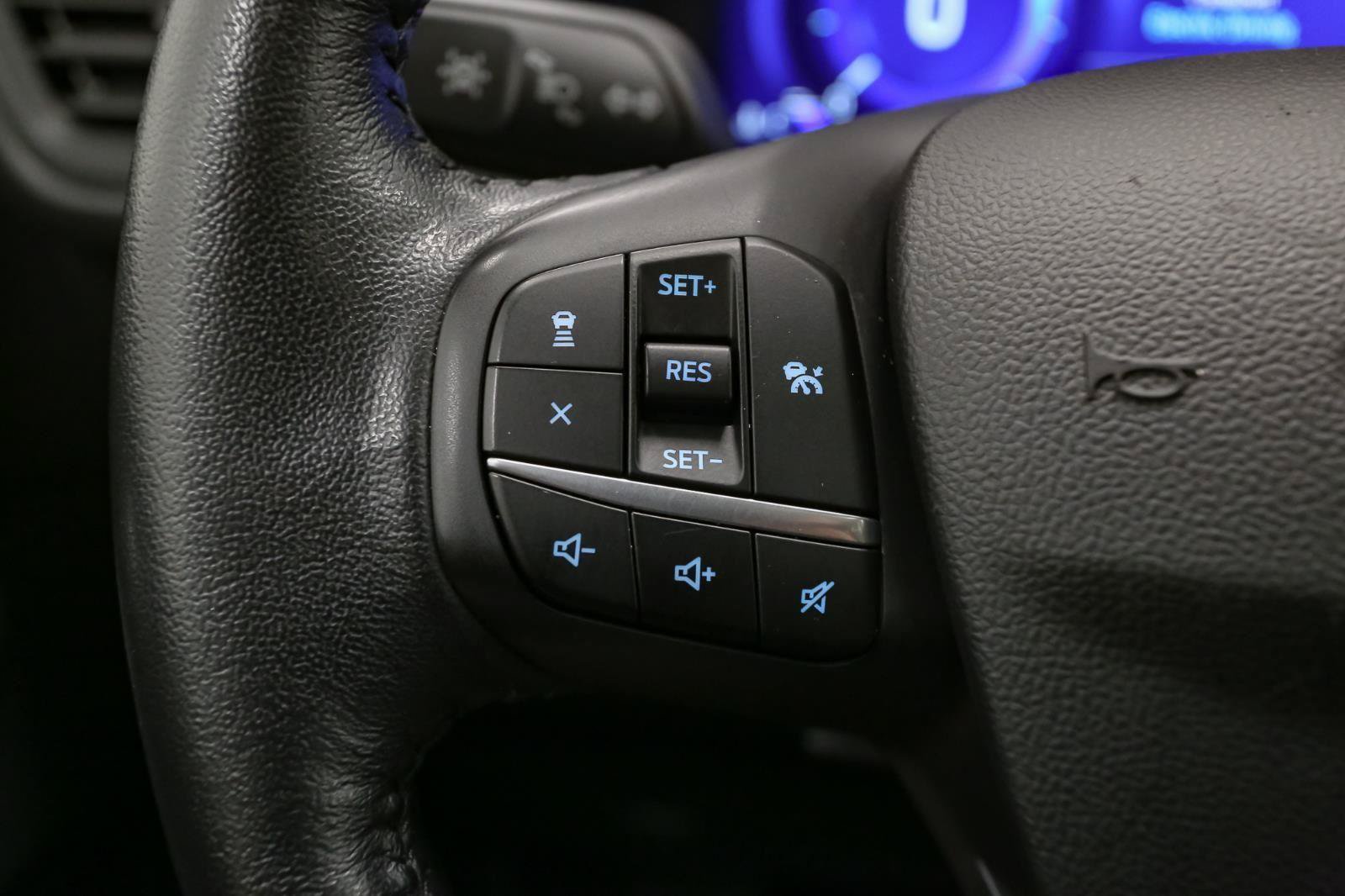 Used 2020 Ford Escape SE Sport AWD/4WD image 40