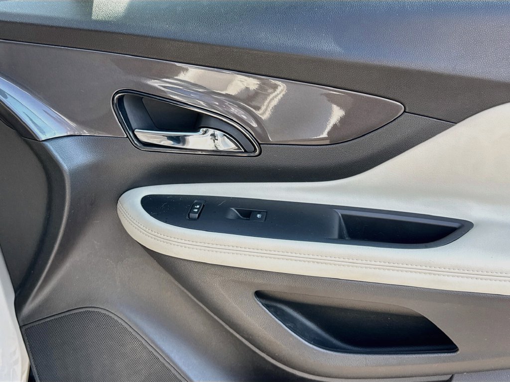 Used 2020 Buick Encore Preferred w/ Safety Package FWD image 37
