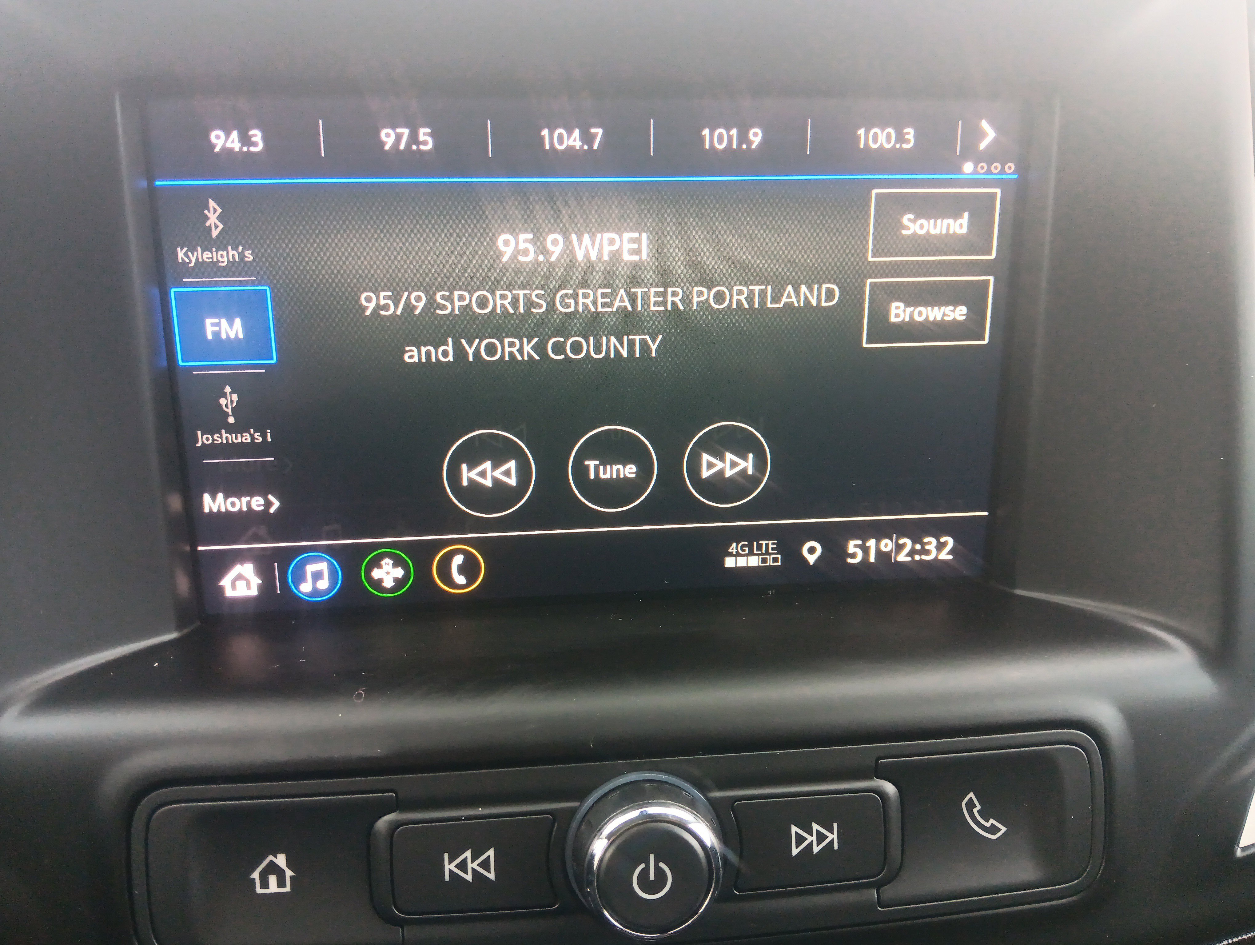 Used 2021 GMC Terrain SLE w/ Driver Convenience Package image 25