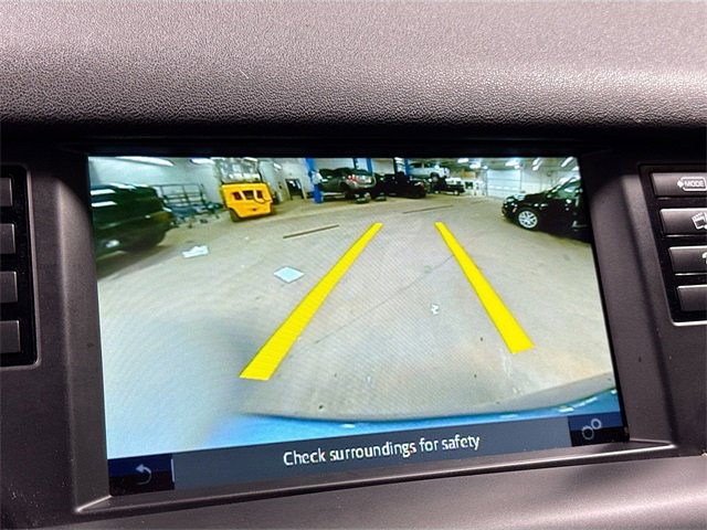 Used 2018 Land Rover Discovery Sport HSE image 15