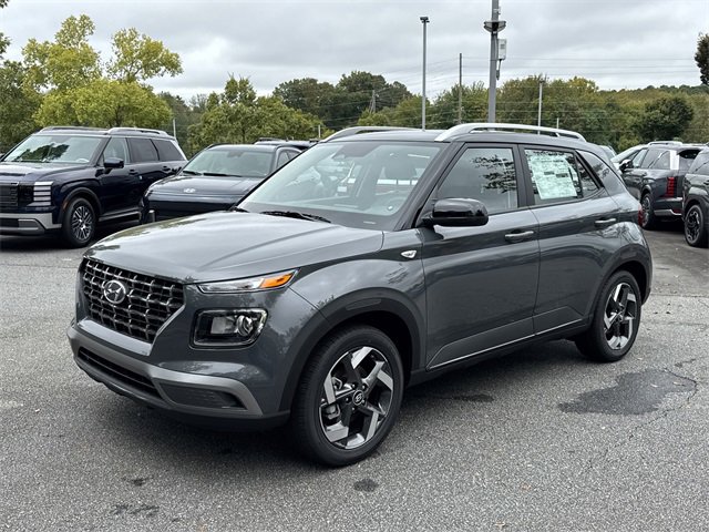 New 2026 Hyundai Venue SEL image 3