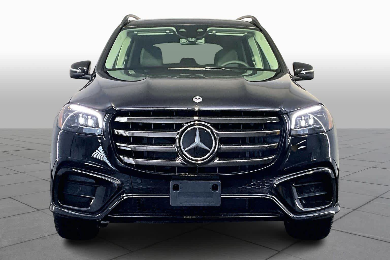 New 2026 Mercedes-Benz GLS 450 4MATIC image 2