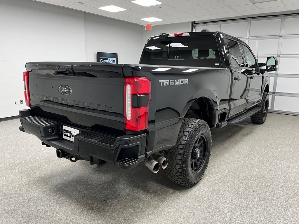 Used 2024 Ford F350 Lariat w/ Lariat Ultimate Package AWD/4WD image 9
