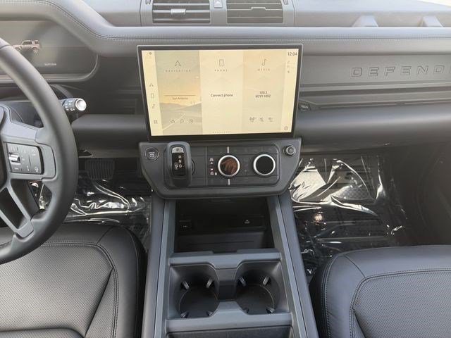 New 2026 Land Rover Defender 90 X-Dynamic SE AWD/4WD image 15
