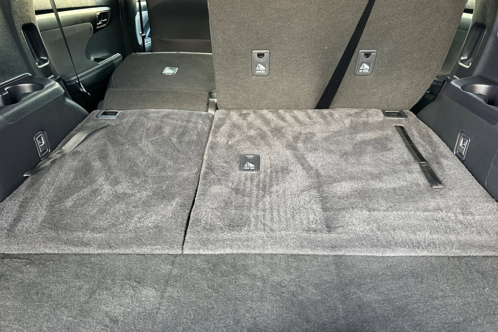 Used 2023 Toyota Highlander L image 18