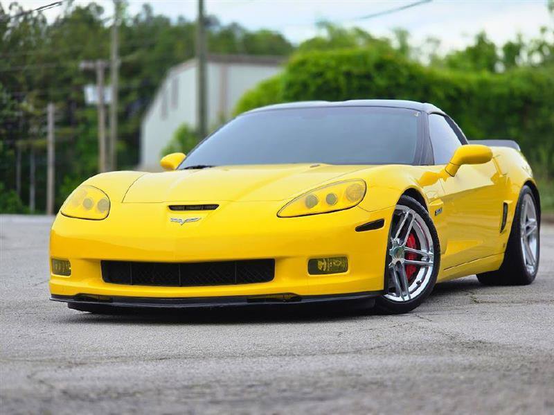 Used 2006 Chevrolet Corvette Z06 w/ Preferred Equipment Group RWD image 3