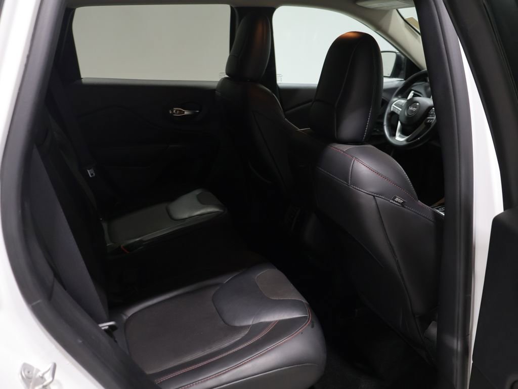 Used 2016 Jeep Cherokee Trailhawk w/ Comfort/Convenience Group image 20