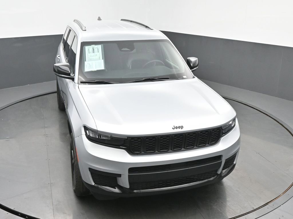 Used 2024 Jeep Grand Cherokee L Laredo AWD/4WD image 47
