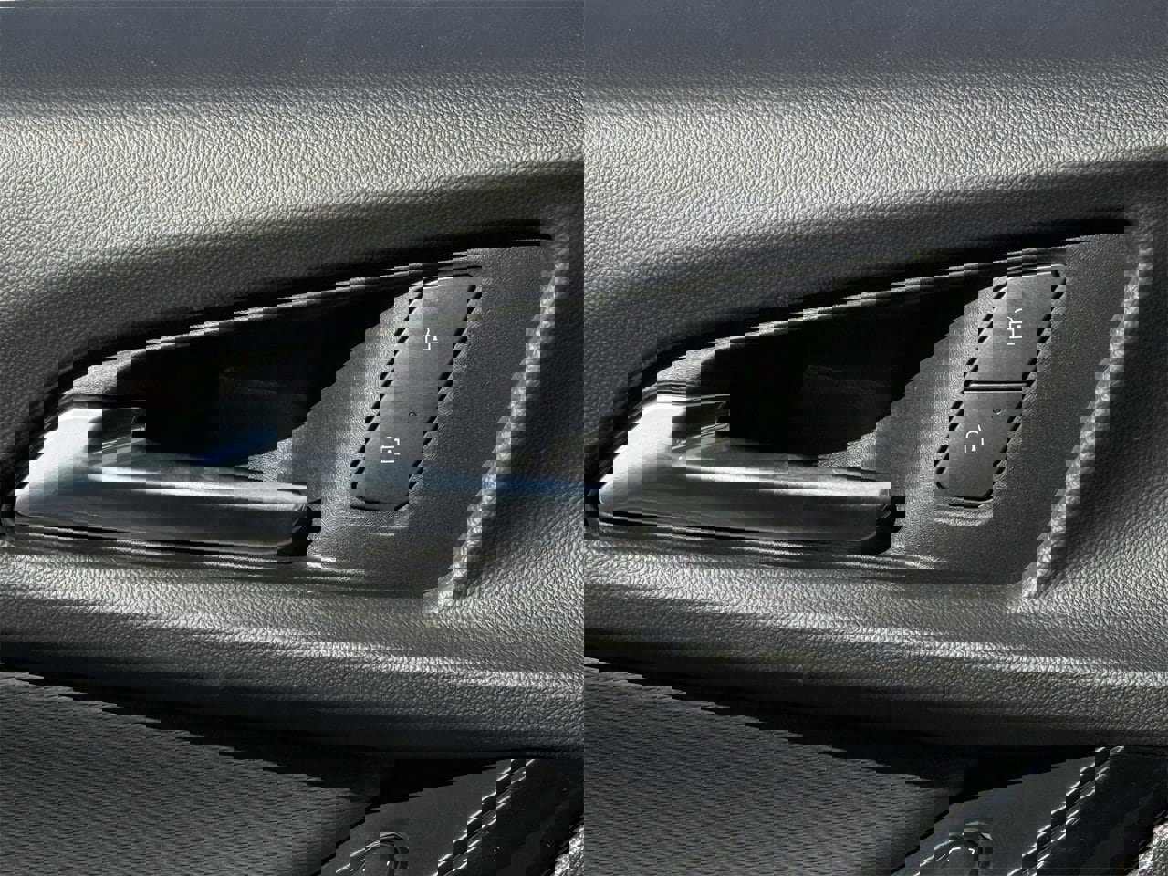 Used 2025 Chevrolet Equinox LT image 22