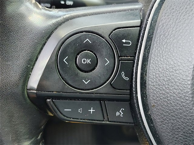 Used 2019 Toyota RAV4 Limited image 18