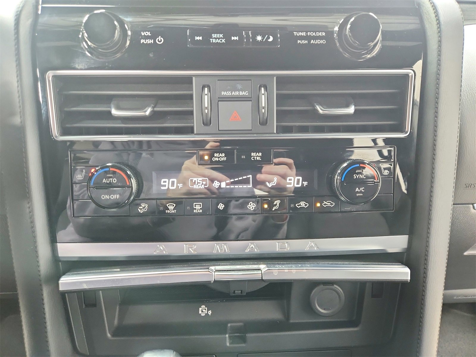 Used 2023 Nissan Armada SL w/ Midnight Edition Package image 32