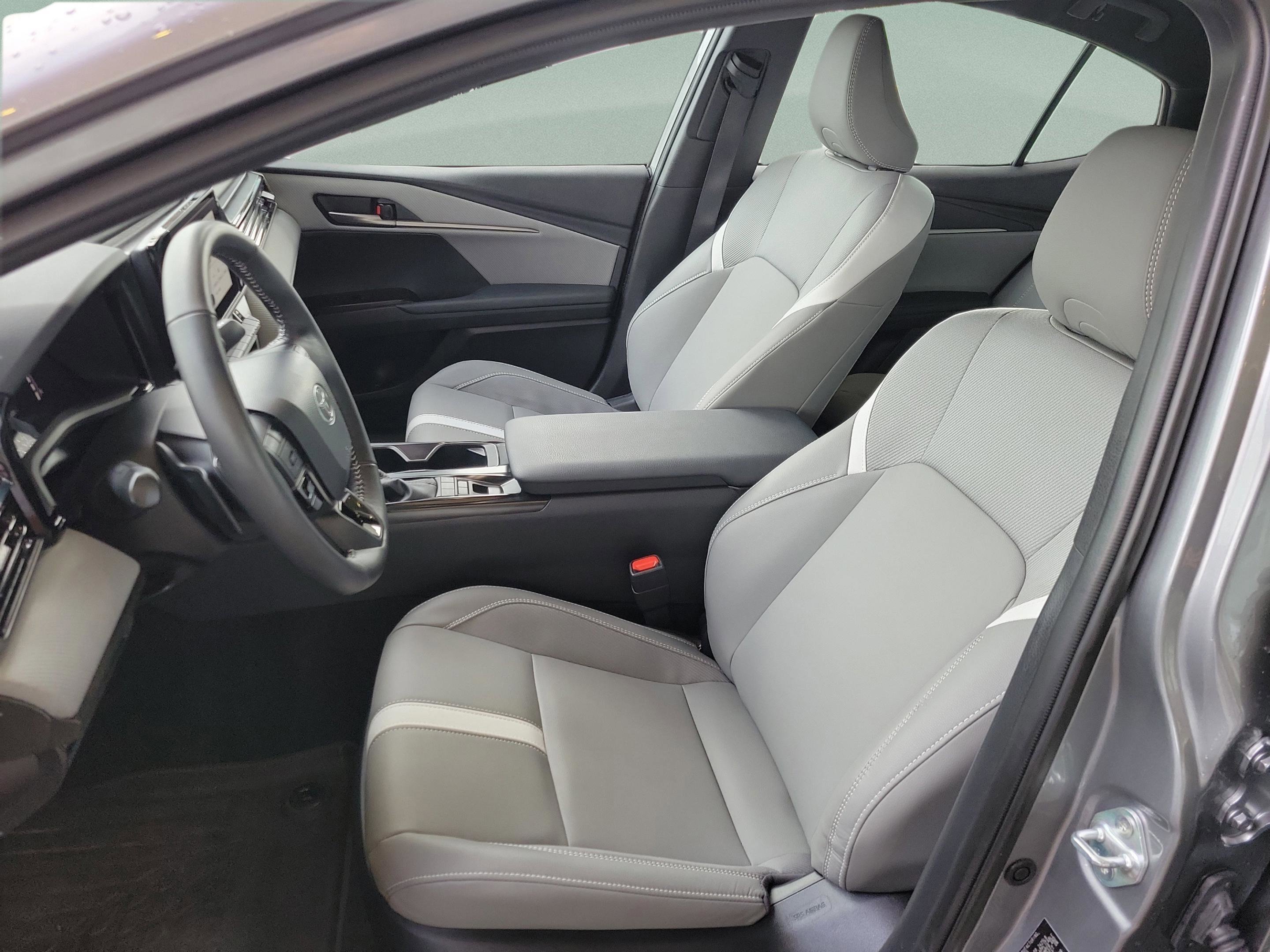 Certified 2026 Toyota Camry SE FWD image 9