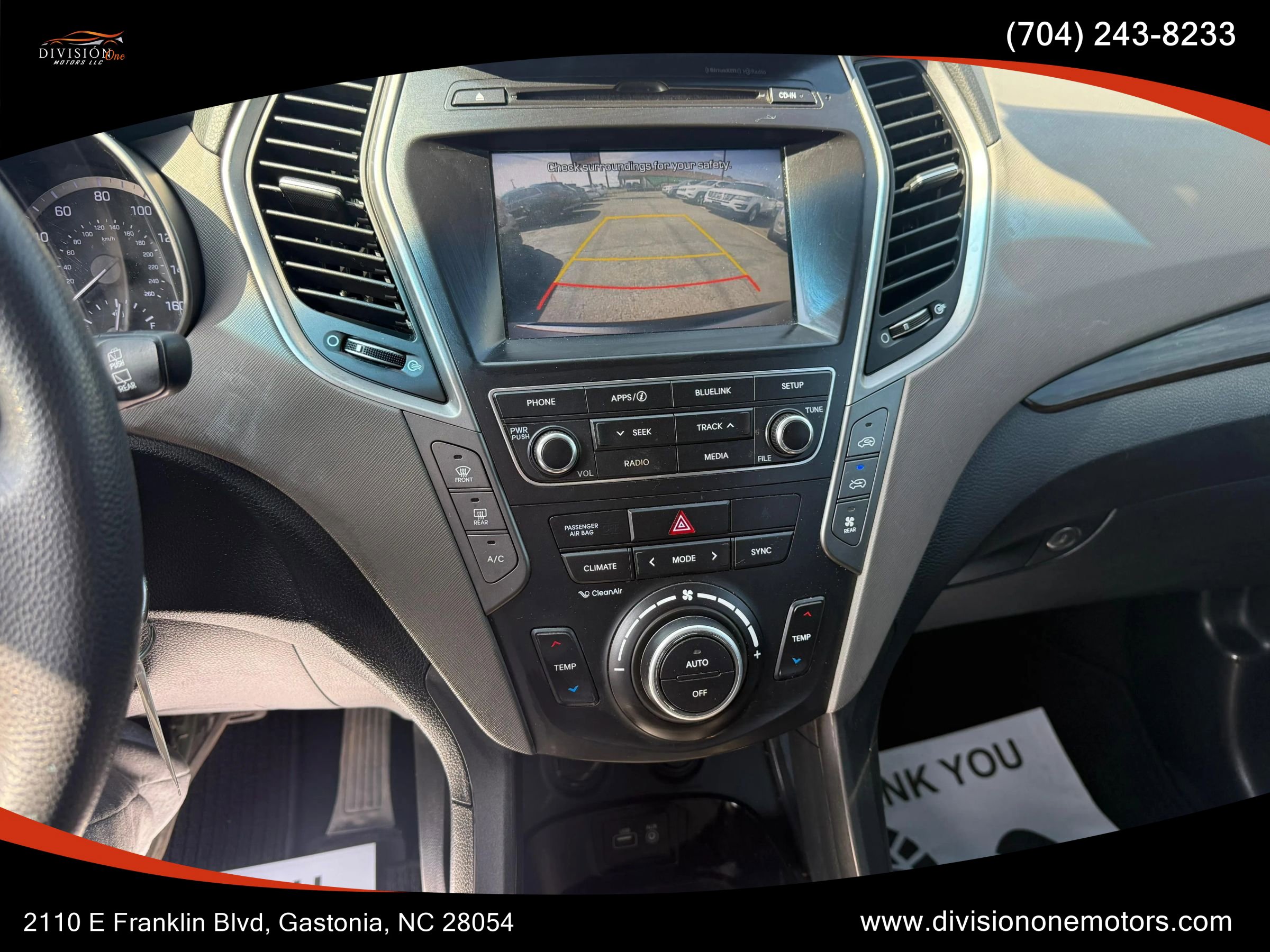 Used 2017 Hyundai Santa Fe SE FWD image 19