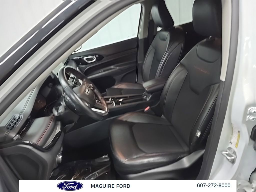 Used 2022 Jeep Compass Trailhawk w/ Trailhawk Convenience Group image 32