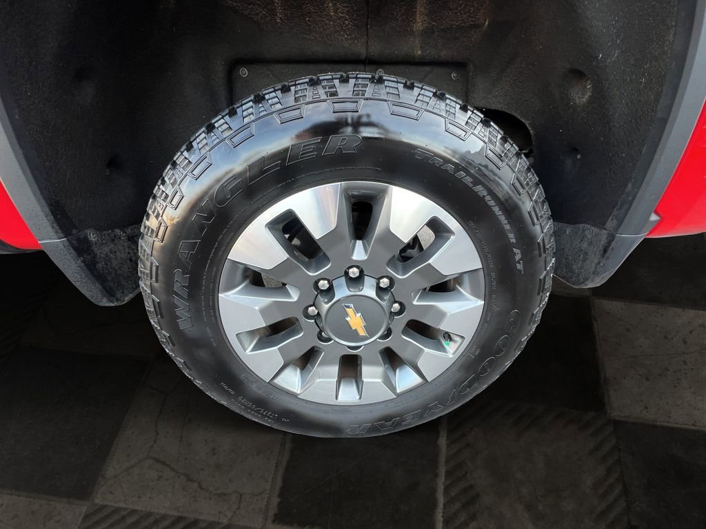 Certified 2024 Chevrolet Silverado 2500 LT image 9