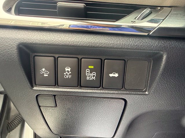 Certified 2017 Toyota Avalon Touring w/ All Weather Liner Package FWD image 18