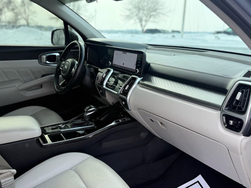 Used 2021 Kia Sorento SX image 18