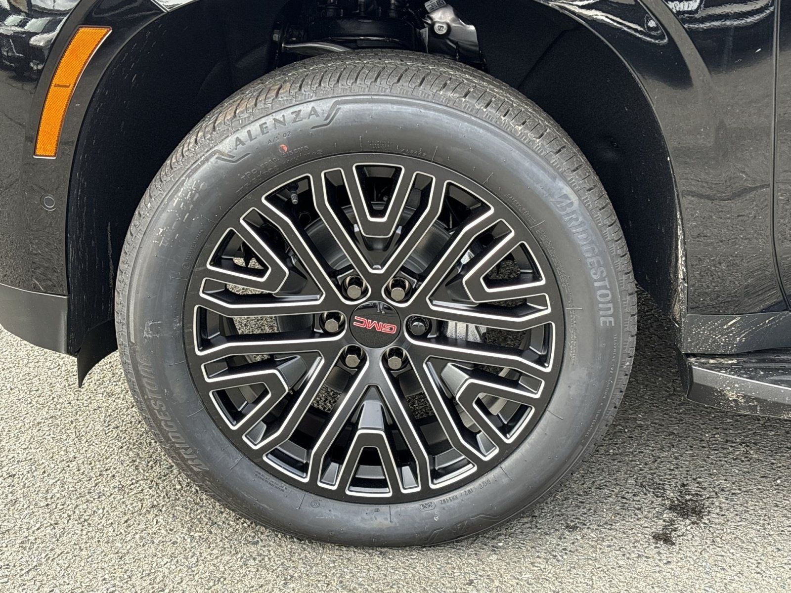 New 2026 GMC Yukon XL Elevation AWD/4WD image 12