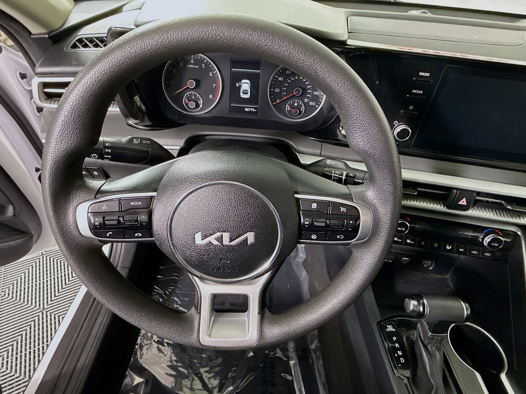 Used 2022 Kia K5 LXS image 18