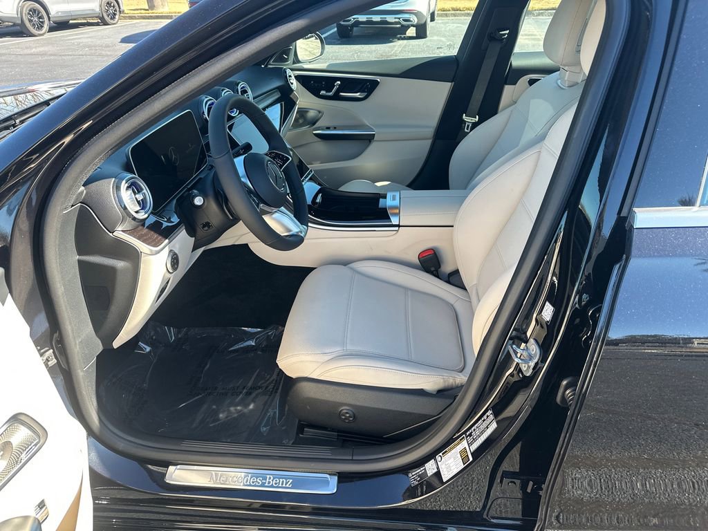 New 2026 Mercedes-Benz C 300 4MATIC Sedan image 9