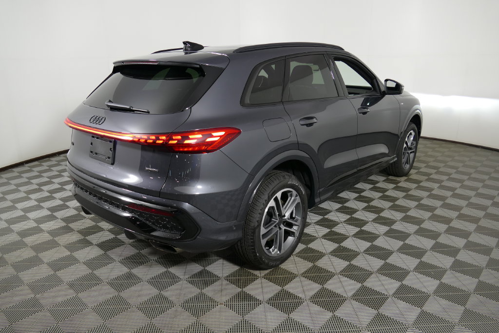 New 2026 Audi Q5 2.0T AWD/4WD image 3