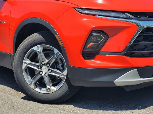 Used 2025 Chevrolet Blazer LT AWD/4WD image 4