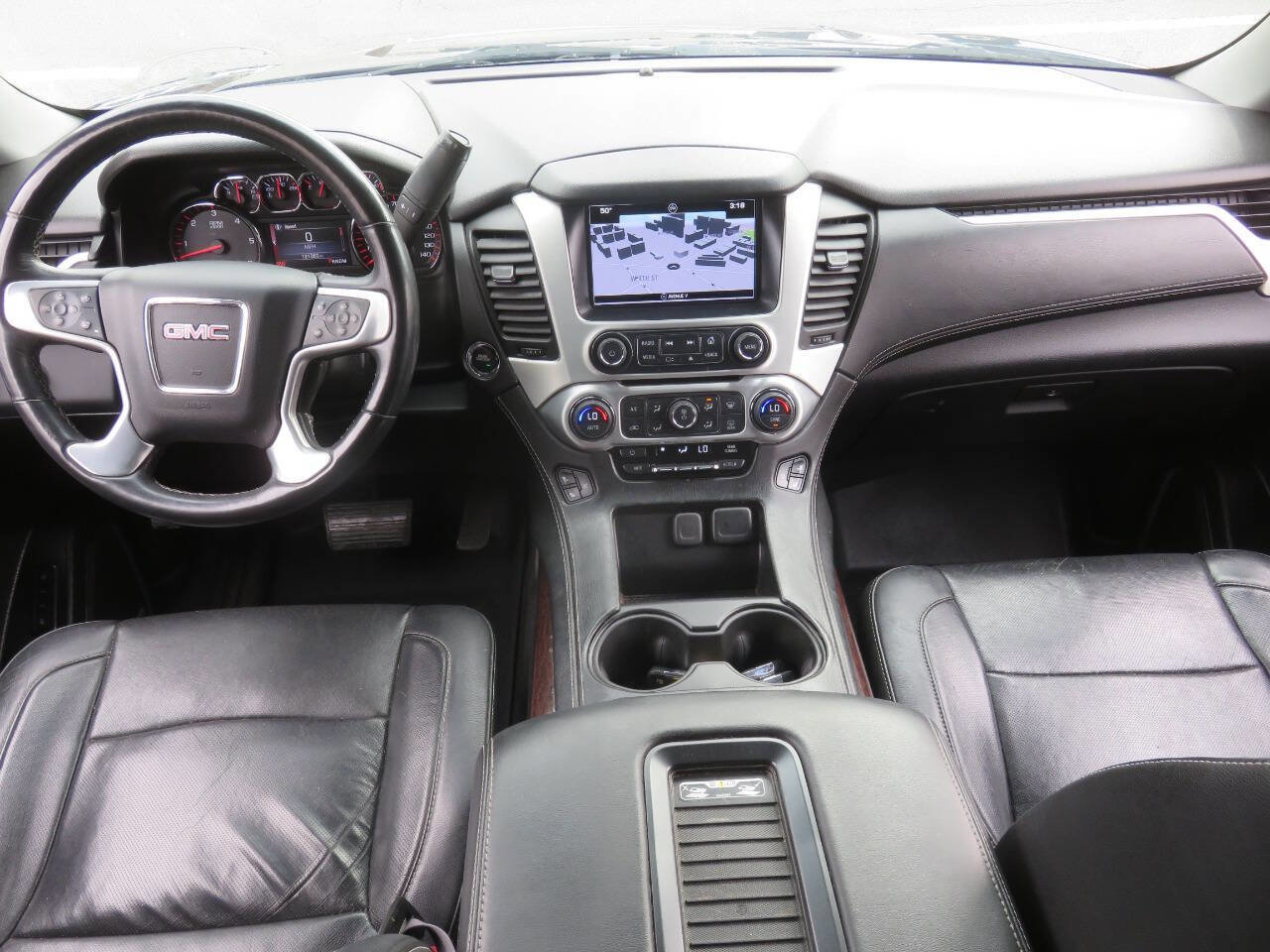 Used 2016 GMC Yukon XL SLT w/ Open Road Package image 12