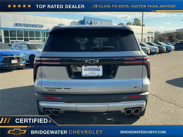 Used 2025 Chevrolet Traverse Z71 w/ Driver Confidence Package AWD/4WD image 5