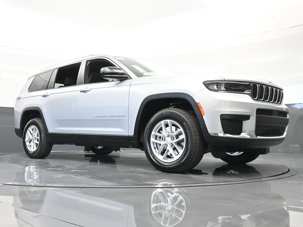 Used 2024 Jeep Grand Cherokee L Laredo image 53