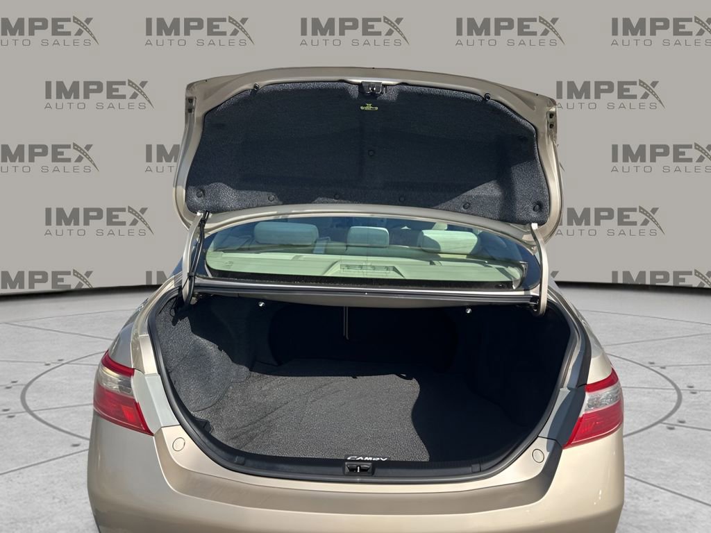 Used 2009 Toyota Camry CE image 25