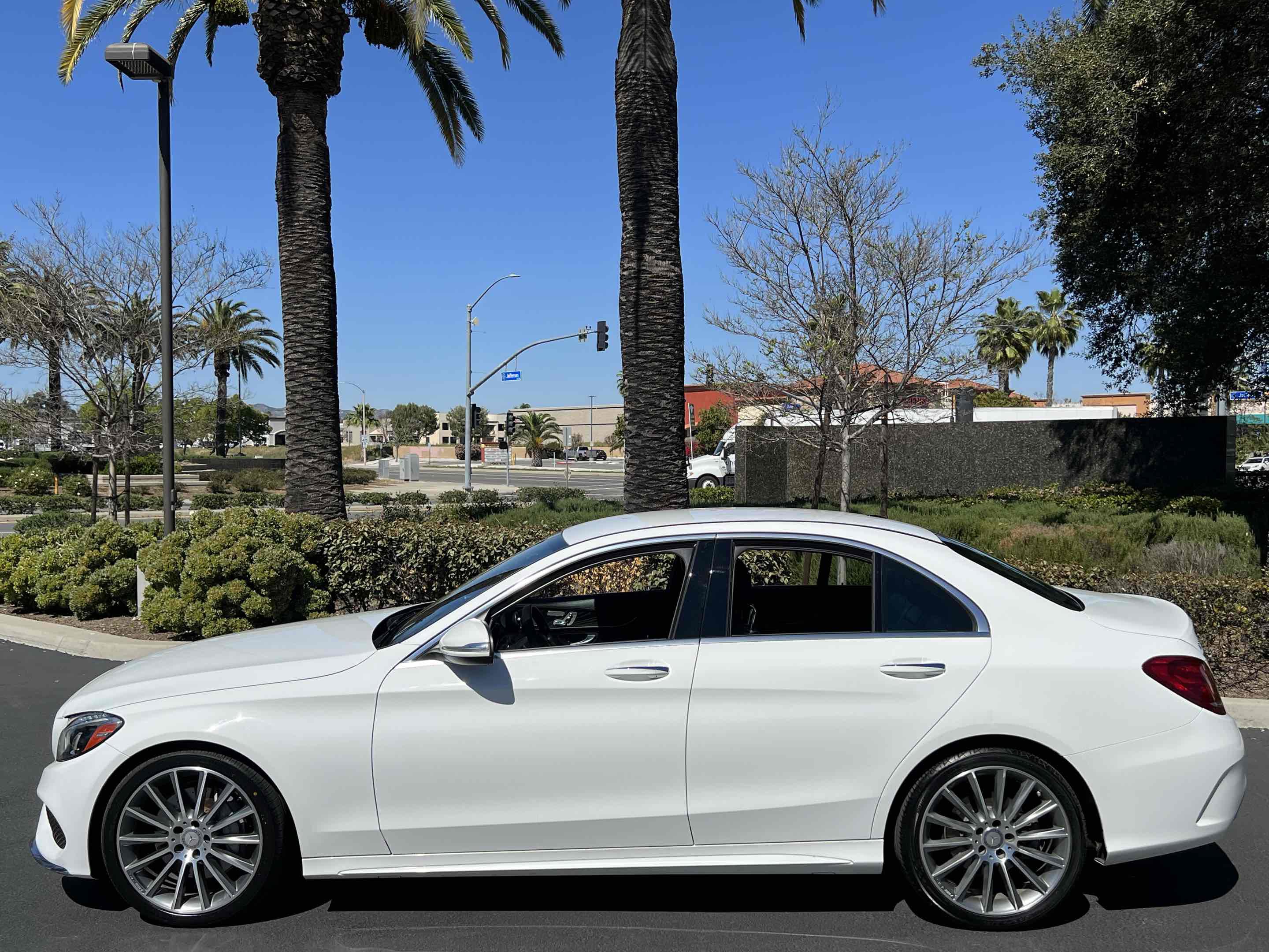 Used 2015 Mercedes-Benz C 300 Sport image 67