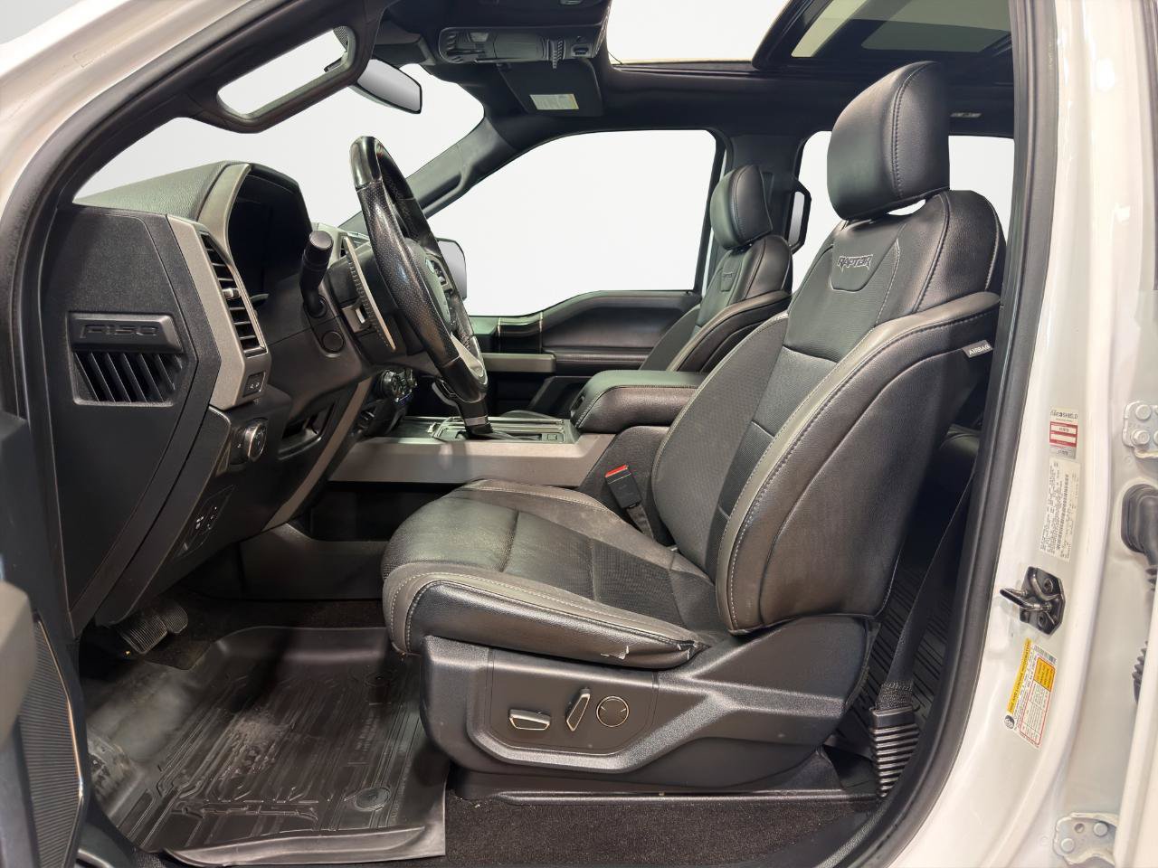 Used 2020 Ford F150 Raptor w/ Equipment Group 802A Luxury AWD/4WD image 13