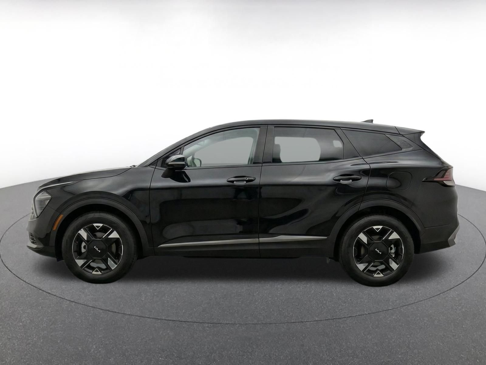 Used 2026 Kia Sportage LX FWD image 4