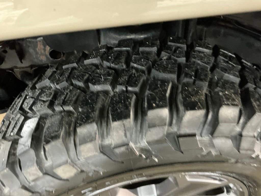 Used 2017 Jeep Wrangler Unlimited Rubicon image 25