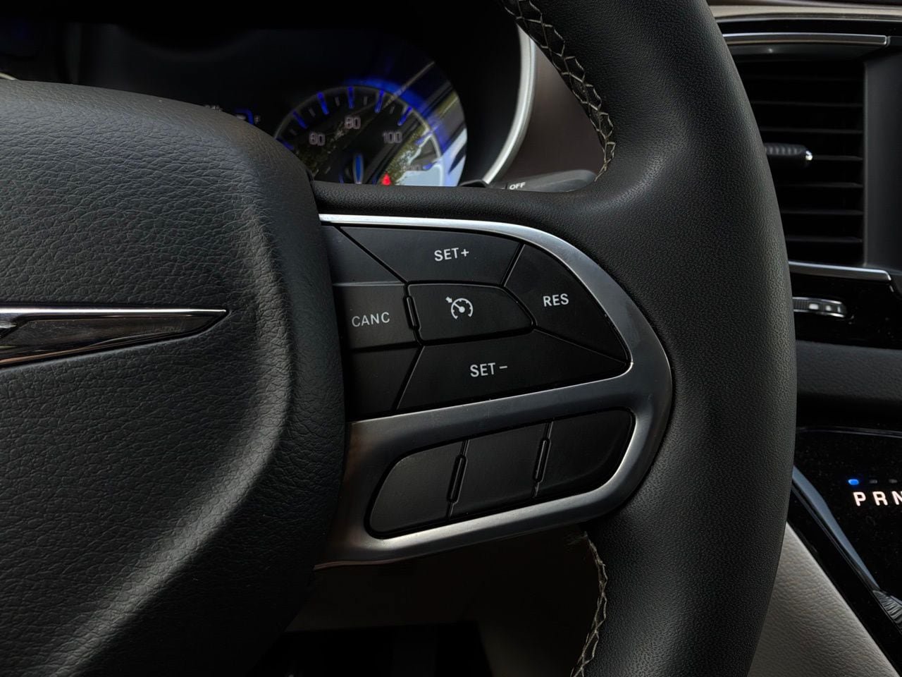 Used 2024 Chrysler Voyager LX FWD image 40
