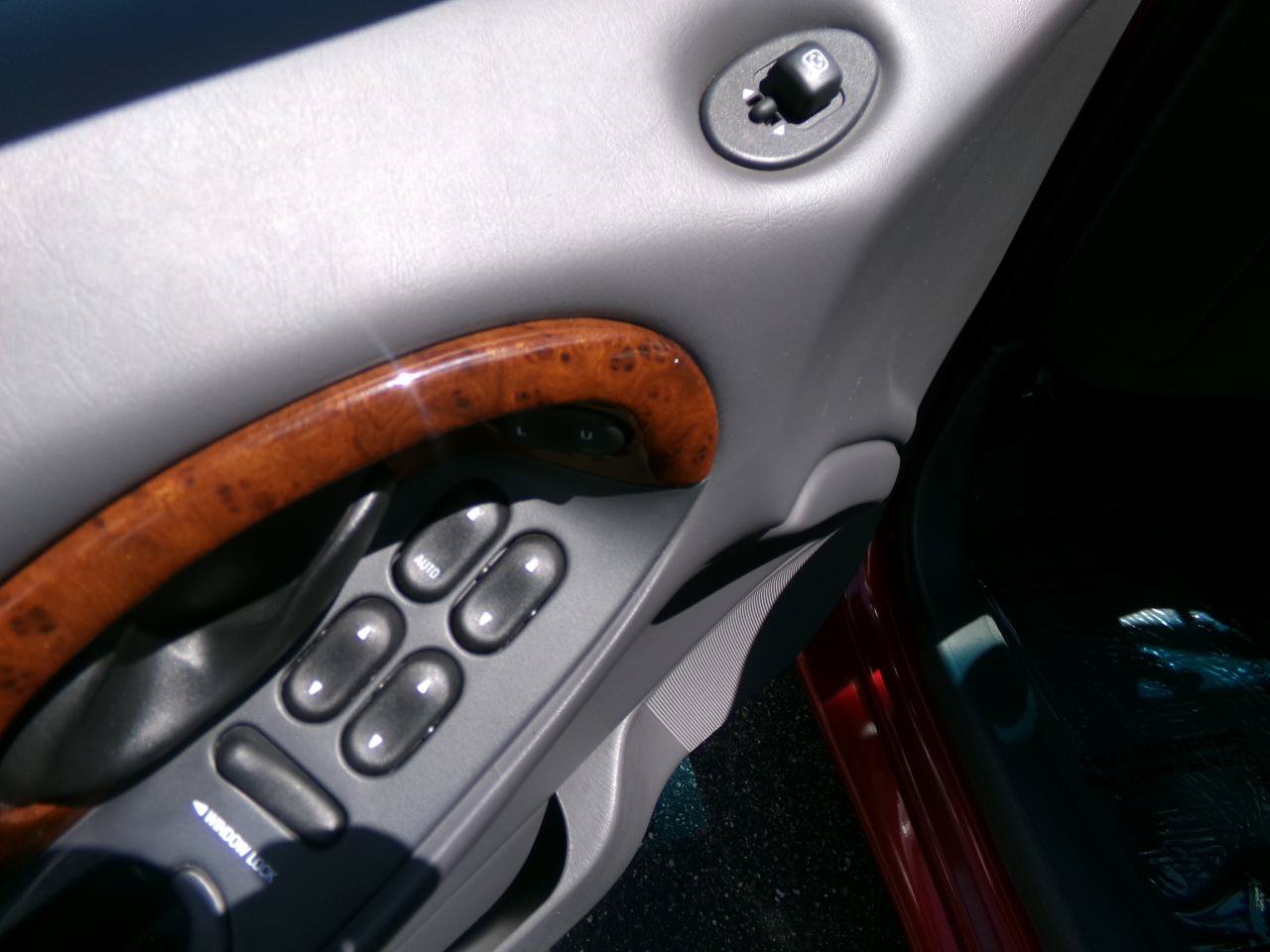Used 1999 Mercury Sable LS FWD image 10