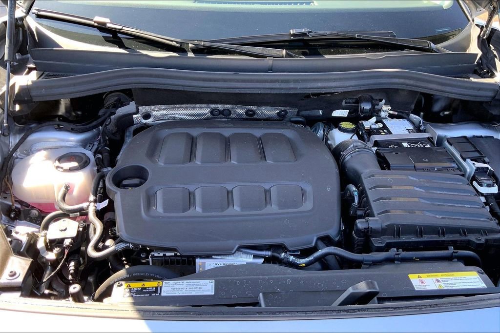 Certified 2025 Volkswagen Tiguan S image 10