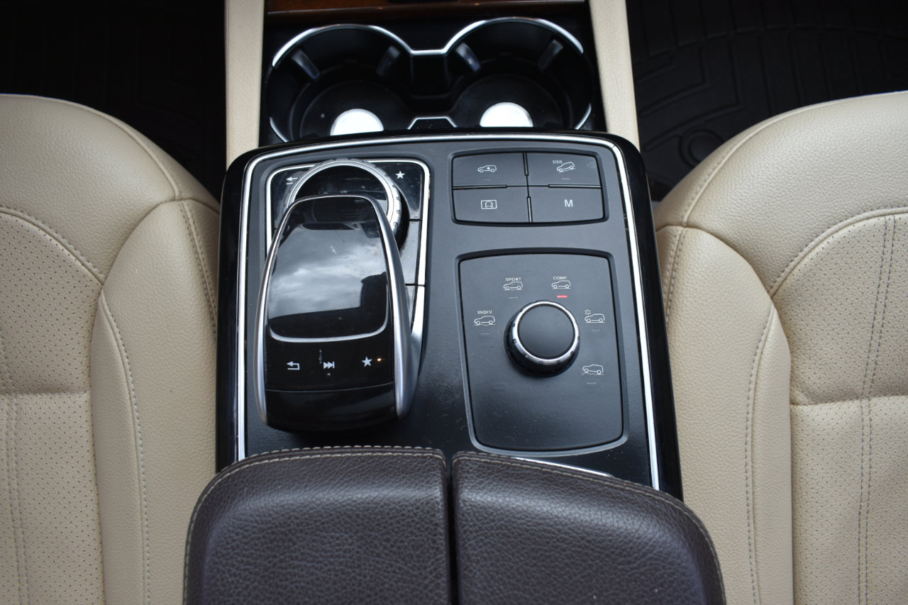 Used 2018 Mercedes-Benz GLS 450 4MATIC w/ Premium Package image 26