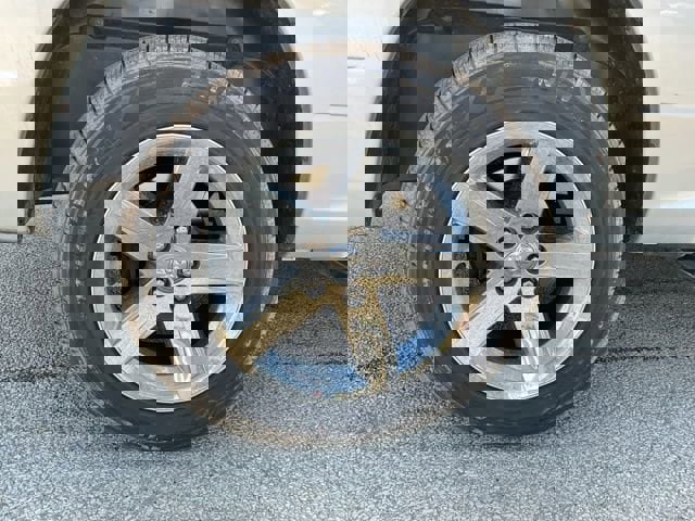 Used 2011 RAM 1500 Big Horn image 9