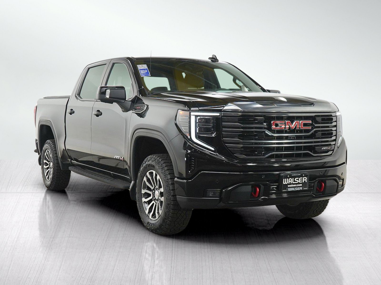 Used 2023 GMC Sierra 1500 AT4 w/ Technology Package AWD/4WD image 7
