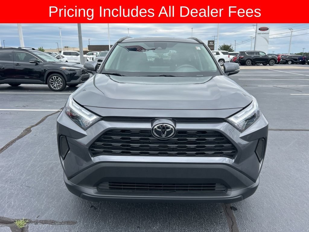 Used 2025 Toyota RAV4 XLE w/ Convenience Package FWD image 24