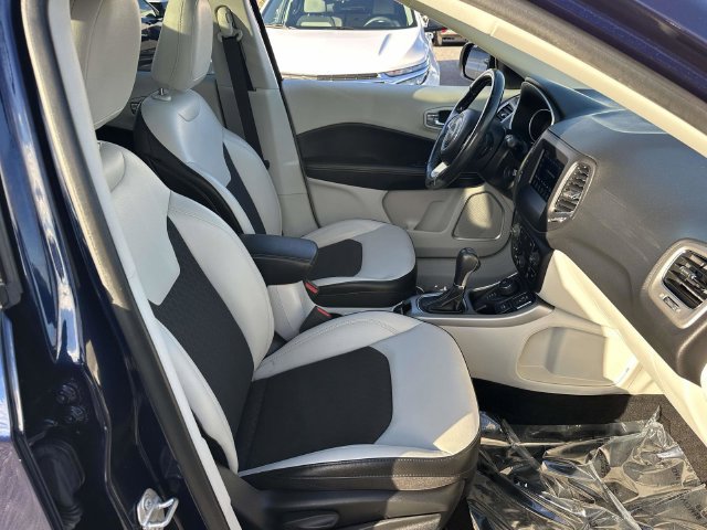 Used 2019 Jeep Compass Latitude w/ Popular Equipment Group AWD/4WD image 21
