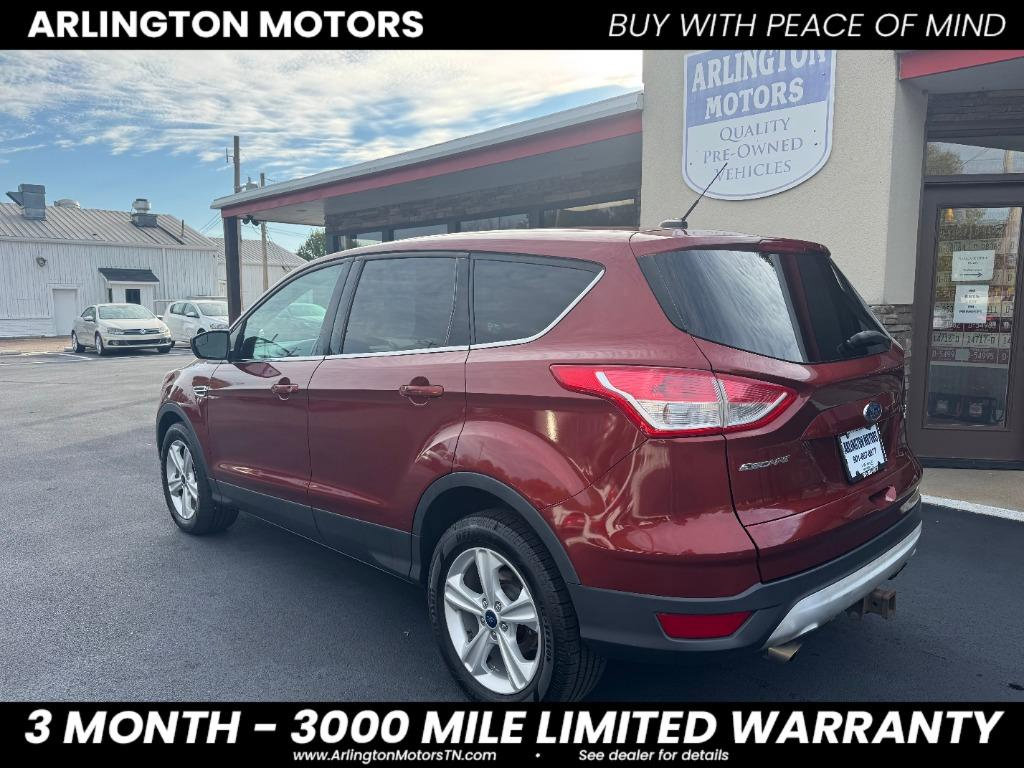 Used 2015 Ford Escape SE image 3